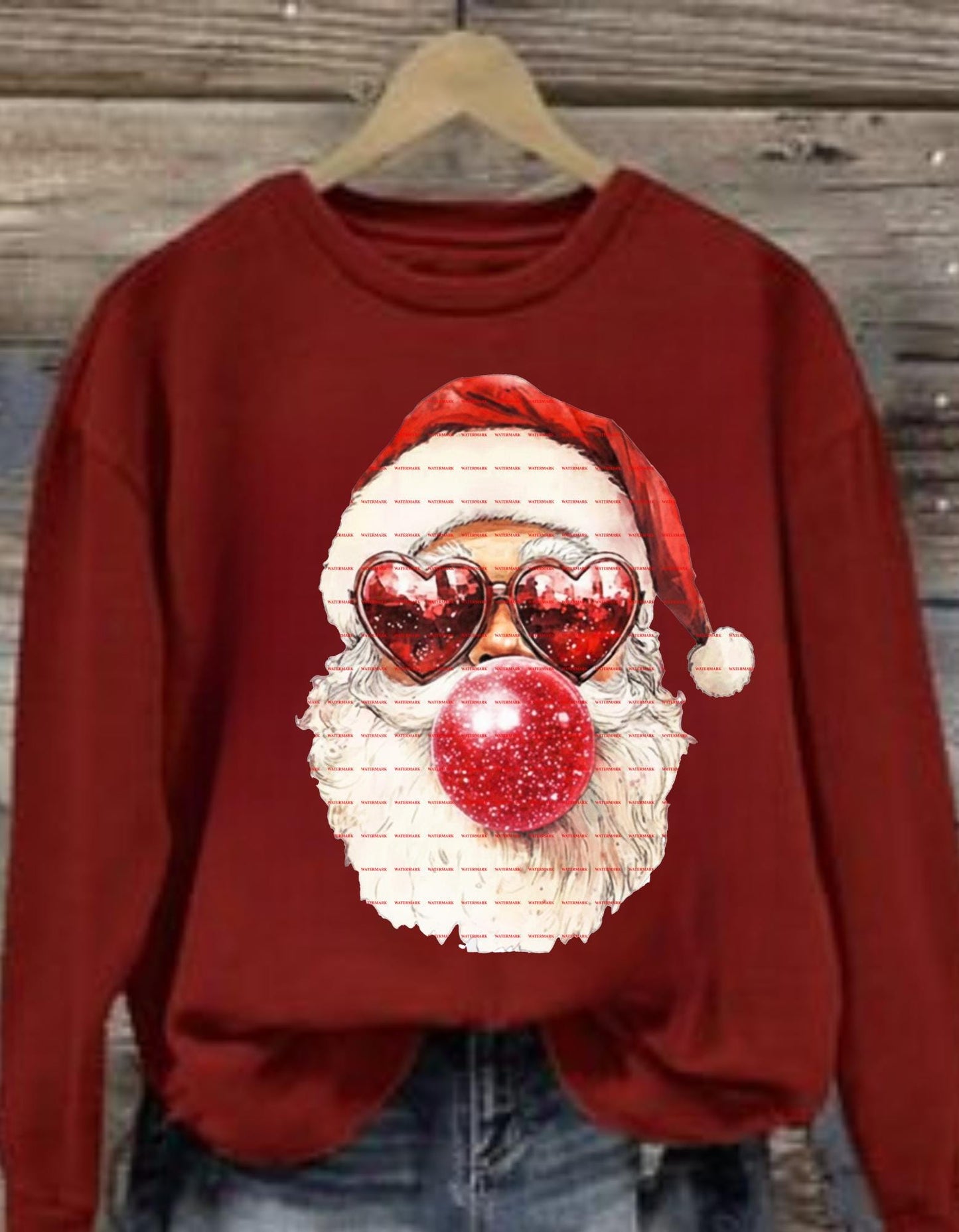 Retro Cool Santa Bubblegum Shirt design, Groovy Heart Glasses Claus Tee, Vintage Funky Xmas Aesthetic Gift, Trendy Retro Holiday Vibes Top